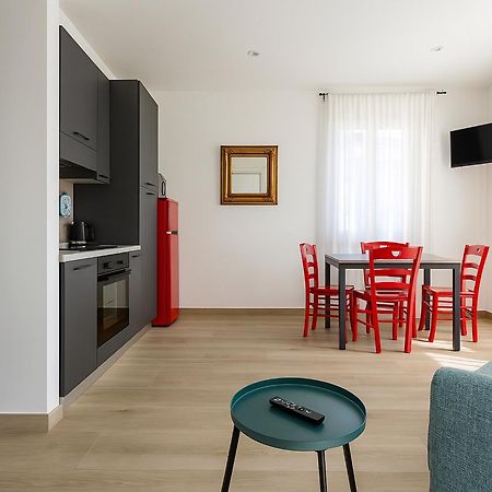 Le Belle Maison Πεσκιέρα ντελ Γκάρντα Εξωτερικό φωτογραφία